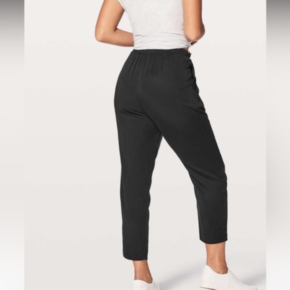 Lululemon Can You Feel The Pleat Pant - Picture 6 of 8